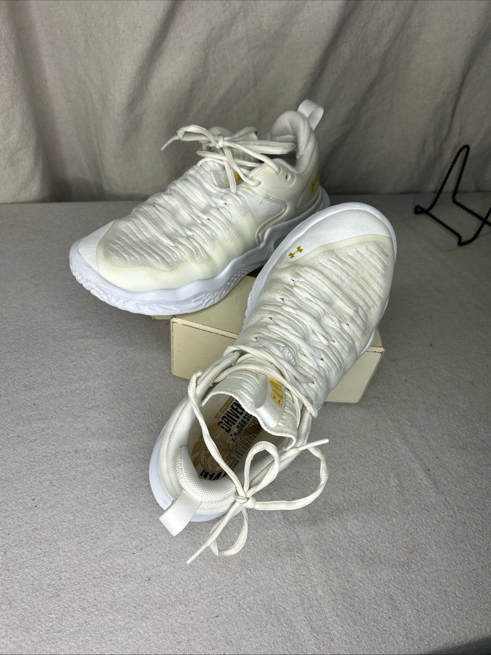 Under Armour Women’s Flow Ace Low Volleyball Shoes. No Box Available.